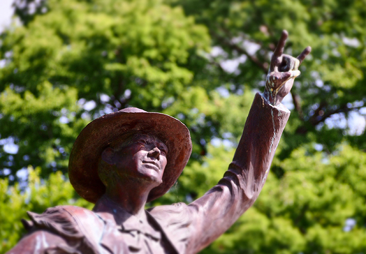 Longhorn band commemorative statue
